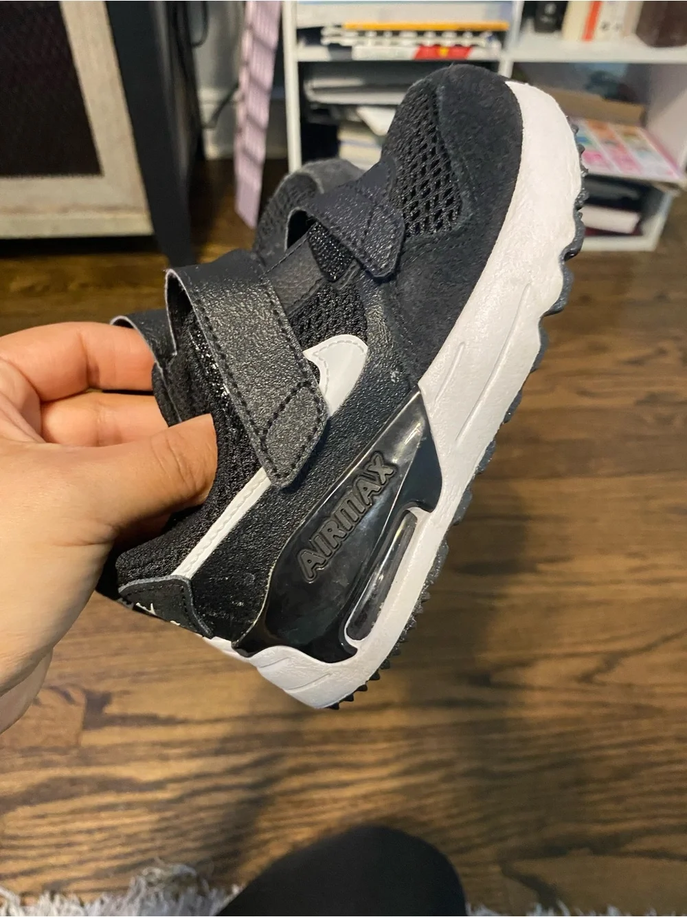 Nike easy velcro
